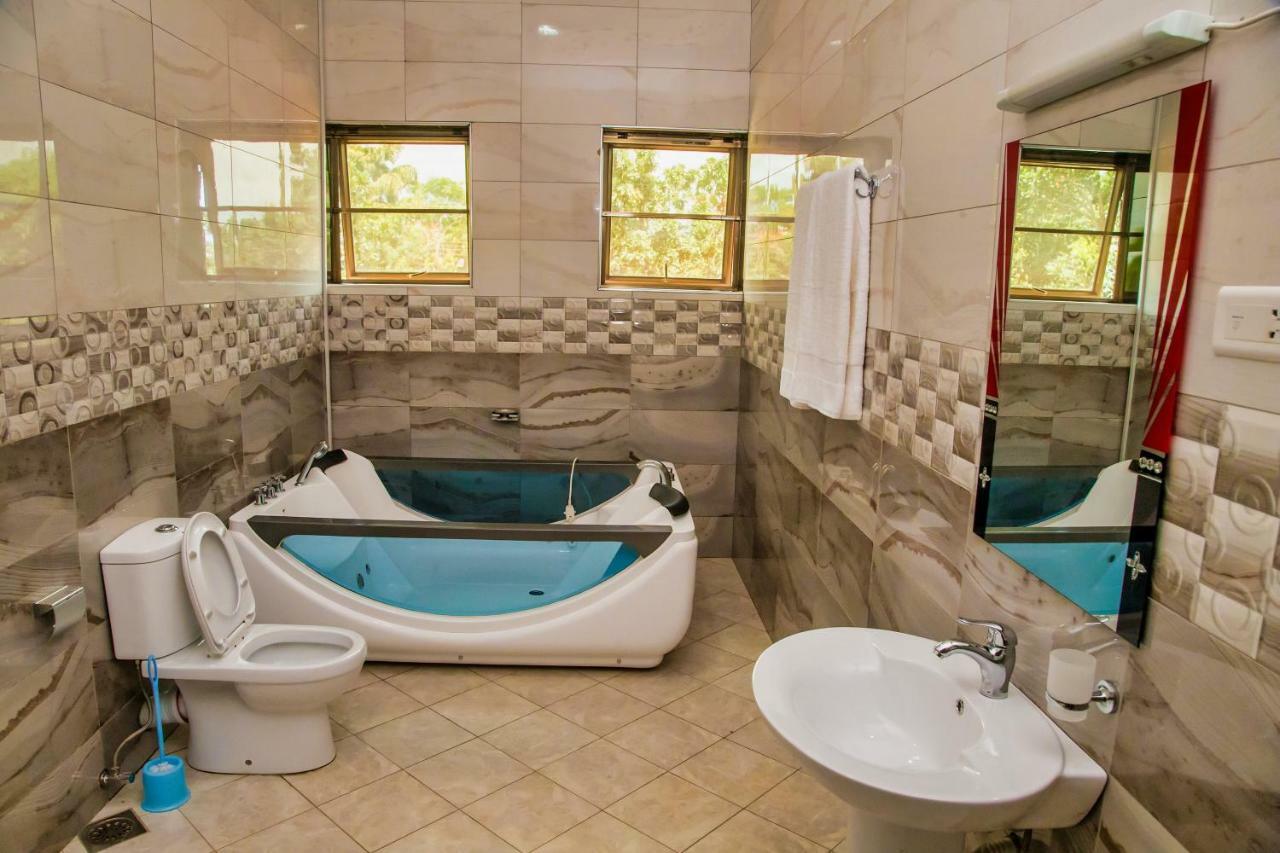 Lakepoint Villa Entebbe Kültér fotó